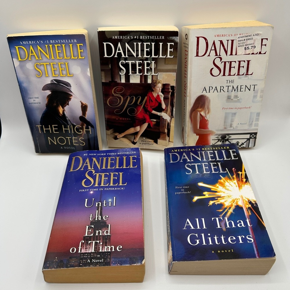 BUNDLE 5 Lot Danielle Steelβ Romance Fiction Novels Paperbacks Chick Literature